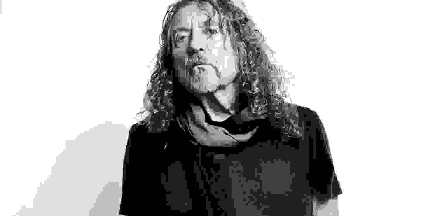 Robert Plant canta 