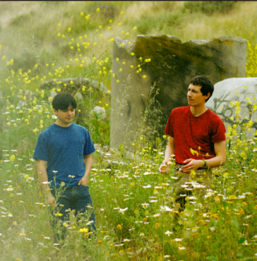 Policías y Ladrones comparte “Camuflaje”