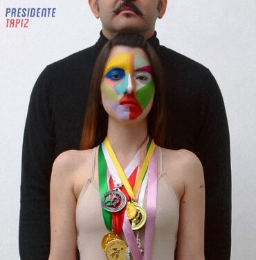 Presidente estrena versión acústica de 