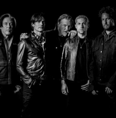 Queens of the Stone Age estrena “Paper Machete”