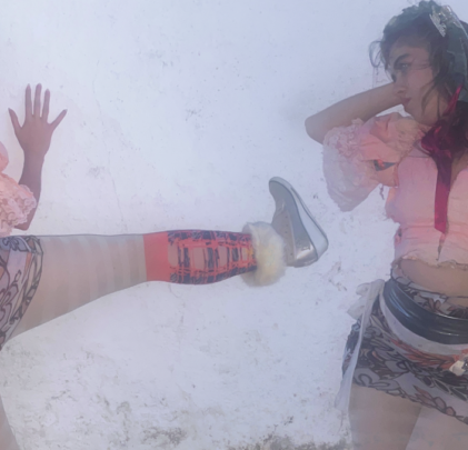 Rebe presenta “duelo de amor”