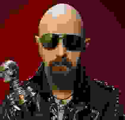 Rob Halford alienta a fans a salir del clóset