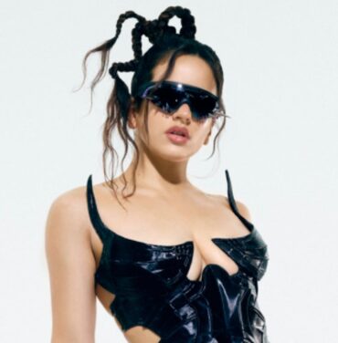 Rosalía señala al artista que la sexualizó en fotos editadas