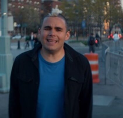 Rostam está de vuelta con el video 