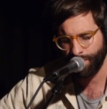 Disfruta de una sesión de Shout Out Louds