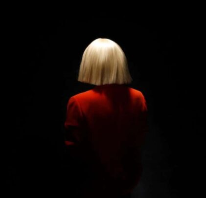 Sia comparte 