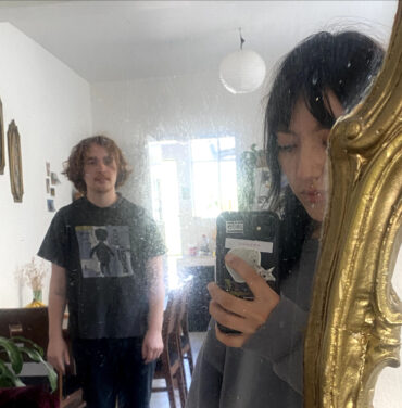 Sonic Emerson y Mitzi Licona en un EP