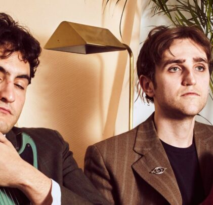 Disfruta del ligero sonido de Spang Sisters y su nuevo track