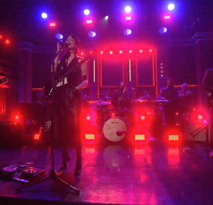 St. Vincent y The Roots versionan a Portishead