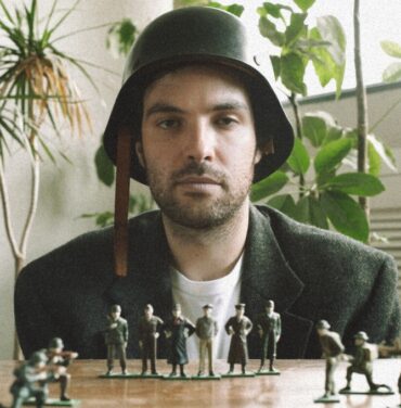 Supersilverhaze estrena “Rock de combate”