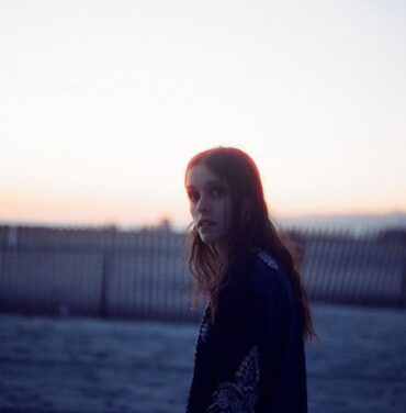Tess Parks estrena el single, “Do You Pray?”