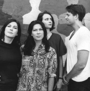 The Breeders regresa a los escenarios