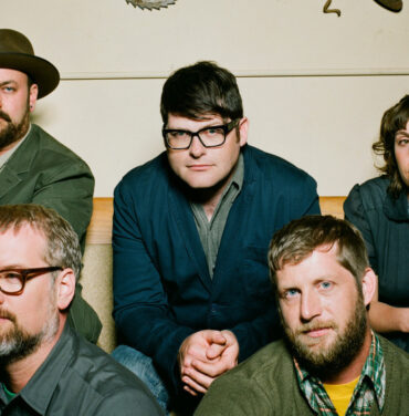 The Decemberists comparte single y video: 