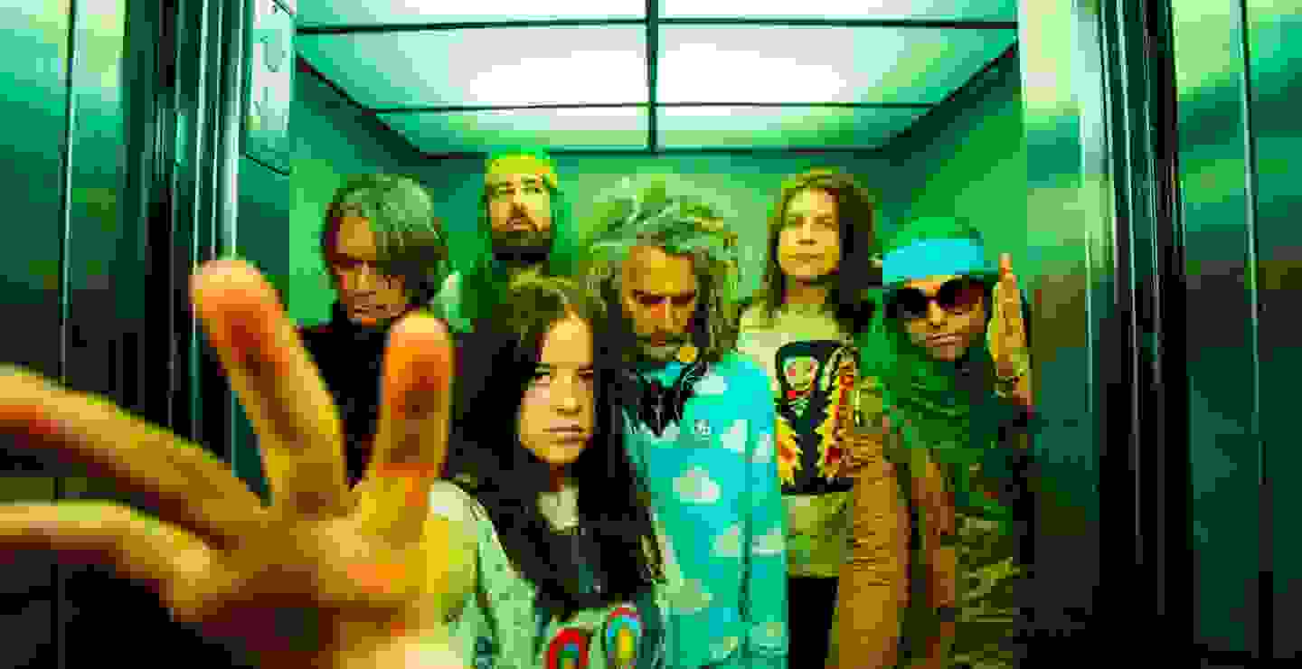  The Flaming Lips y Nell presentan “Red Right Hand” (Nick Cave cover) 
