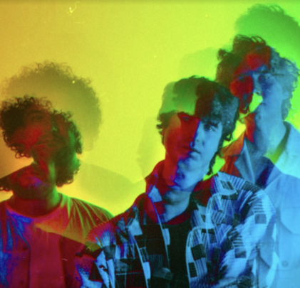 Escucha “Cold Heart”, lo nuevo de The Kooks