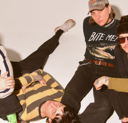 THUS LOVE comparte “Birthday Song” y anuncia álbum