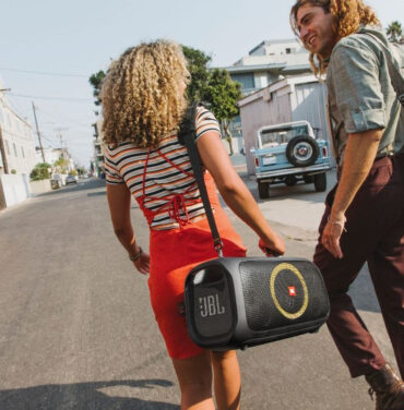 Tu música en donde quieras con la PartyBox On-The-Go de JBL