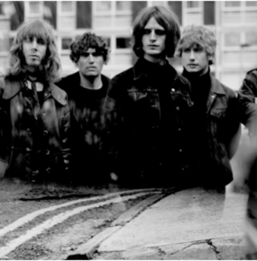 TOY anuncia nuevo álbum y comparte canción