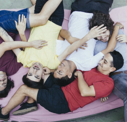 Niños del Cerro: riffs pegajosos y ritmos latinos