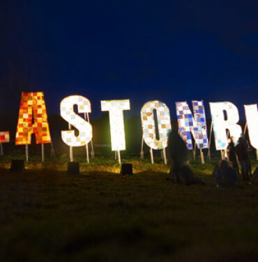 Cartel completo de Glastonbury 2015