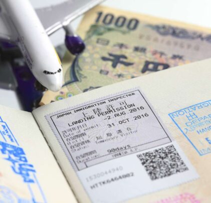 El gobierno de los EE.UU. retrasa aumentos de visas para músicos internacionales