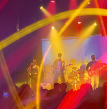 Hipnosis presentó: Dumbo Gets Mad en el Foro Indie Rocks!