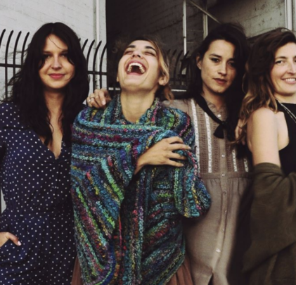 Warpaint versiona “Paralysed” de Gang of Four