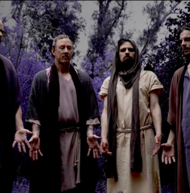 Weezer comparte 'Autumn', su tercer EP de la serie 'Sznz'