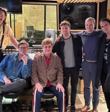 Elton John colabora con Yard Act en “100% Endurance”