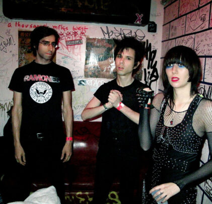 Yeah Yeah Yeahs celebra 20 años de trayectoria