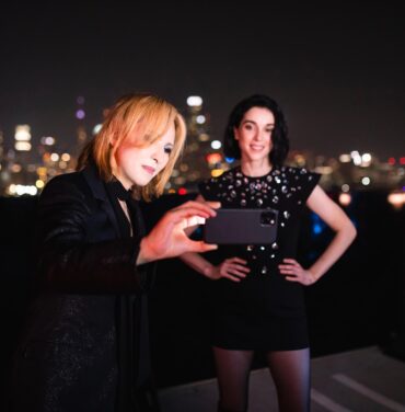 St. Vincent y Yoshiki comparten una nueva versión de “New York”